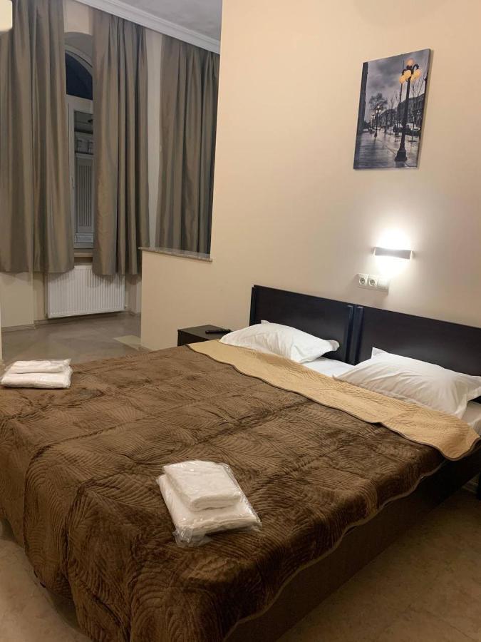 Hotel Grandis 第比利斯 外观 照片