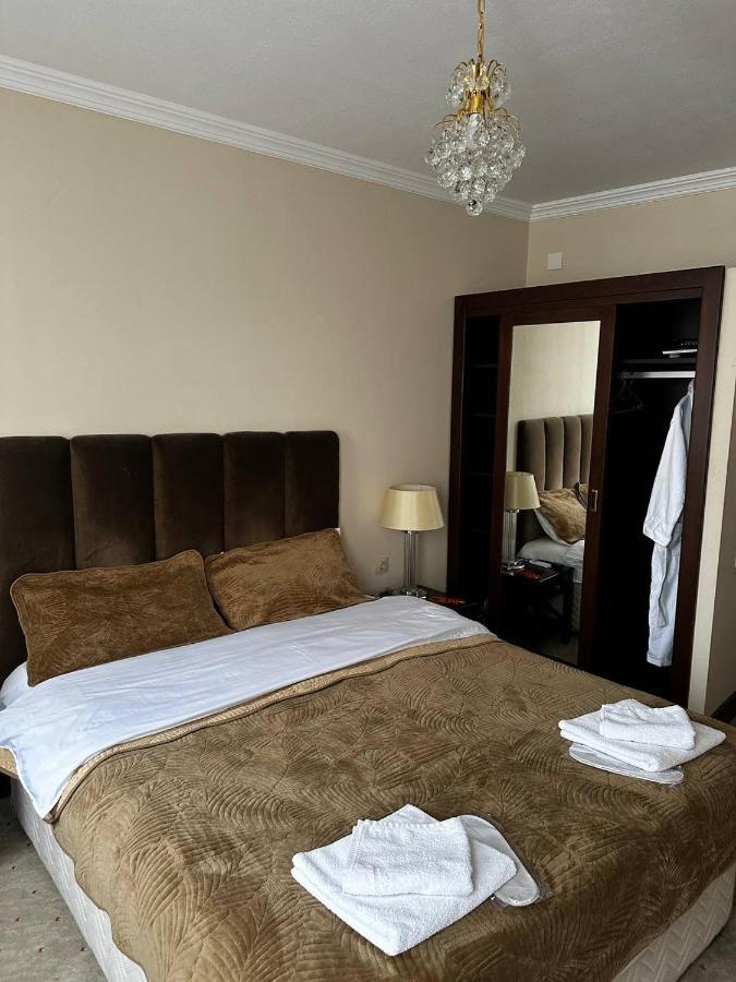 Hotel Grandis 第比利斯 外观 照片