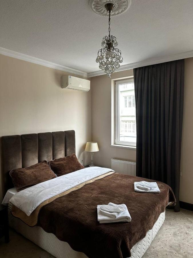 Hotel Grandis 第比利斯 外观 照片